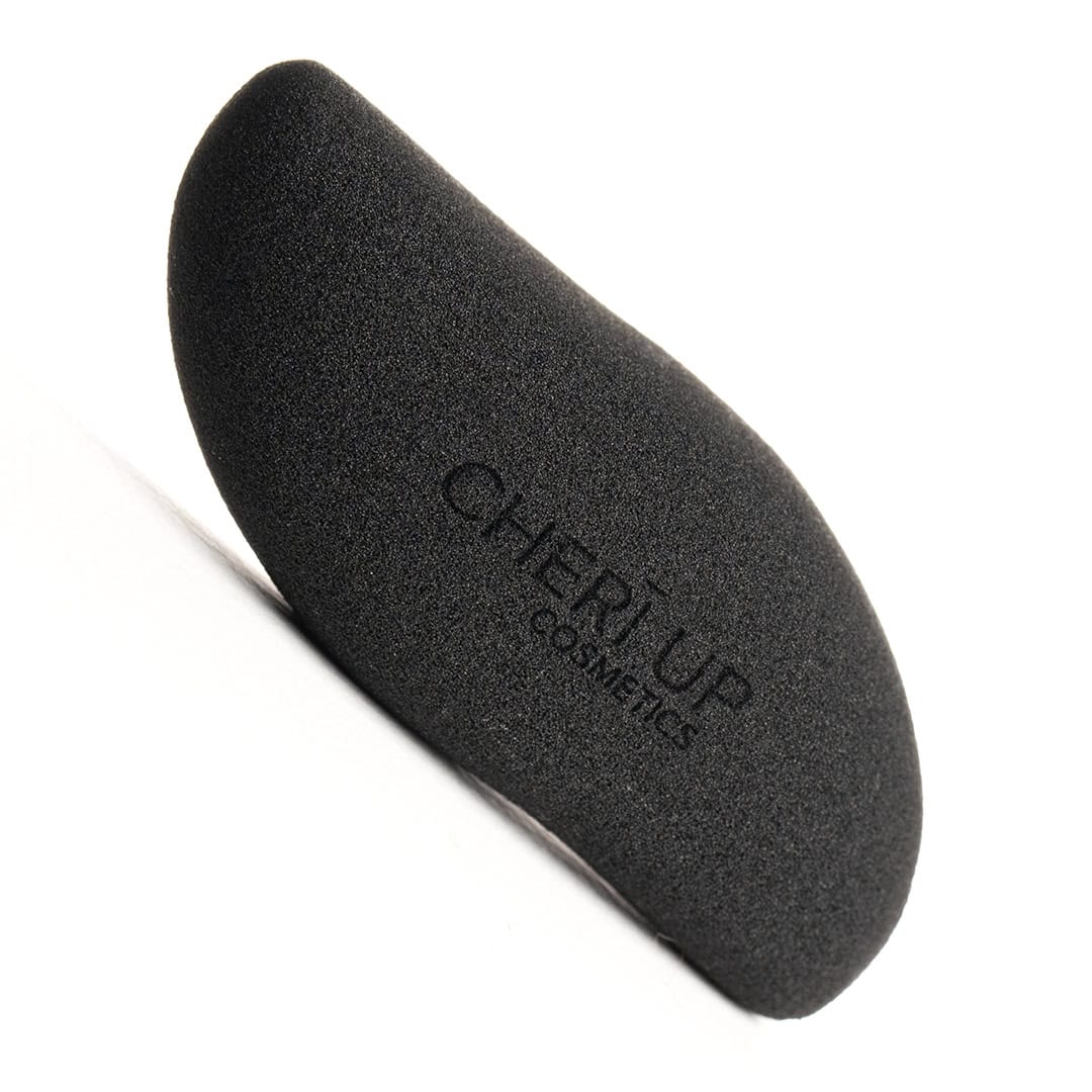 The S make up sponge